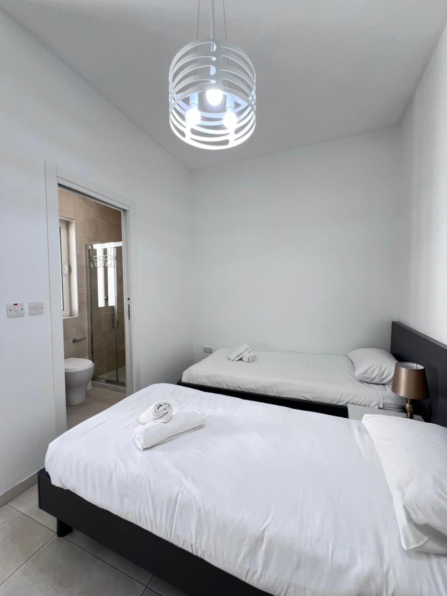 Sunshine Court No 3